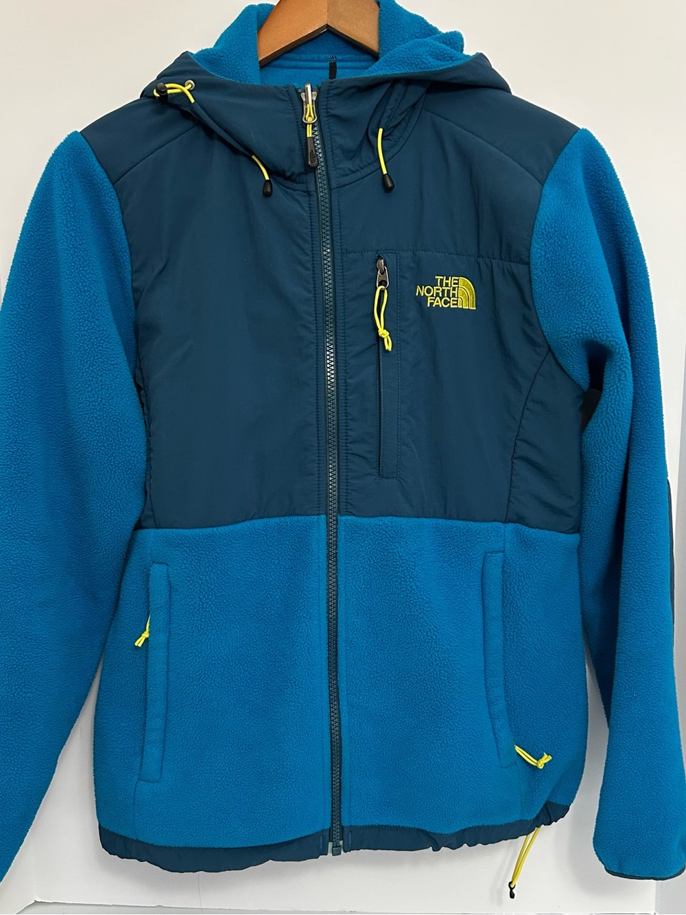 The North Face Women’s Denali Two-Tone Blue Hooded Fleece Jacket Sz Medium
